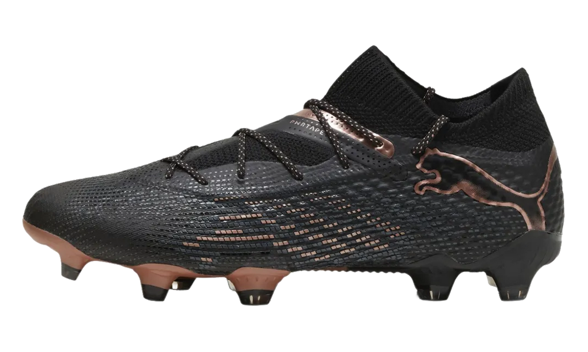 Future 7 Ultimate FG AG "Black" 107599 02